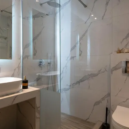 Daire Sunset - With Seaview & Back Side Apartements