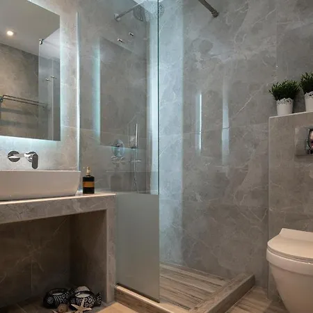 Sunset - With Seaview & Back Side Apartements Toroni