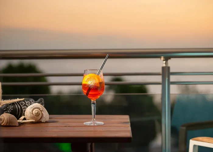 Appartement Sunset - With Seaview & Back Side Apartements Toroni