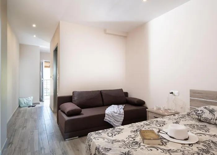 Sunset - With Seaview & Back Side Apartements Appartement Toroni