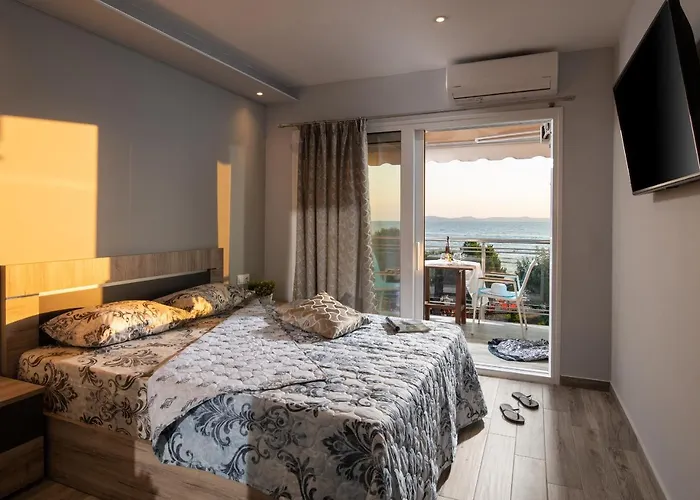 Appartement Sunset - With Seaview & Back Side Apartements *