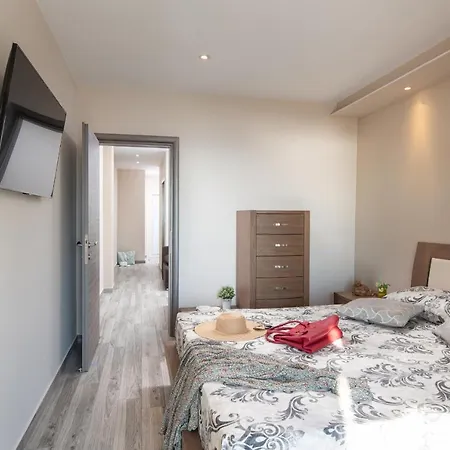 Sunset - With Seaview & Back Side Apartements شقة