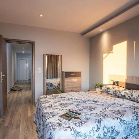 Sunset - With Seaview & Back Side Apartements *