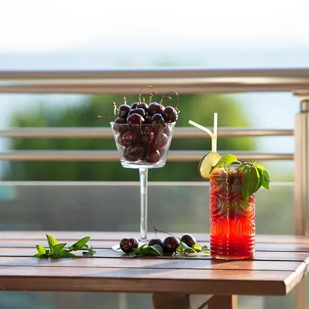 Sunset - With Seaview & Back Side Apartements